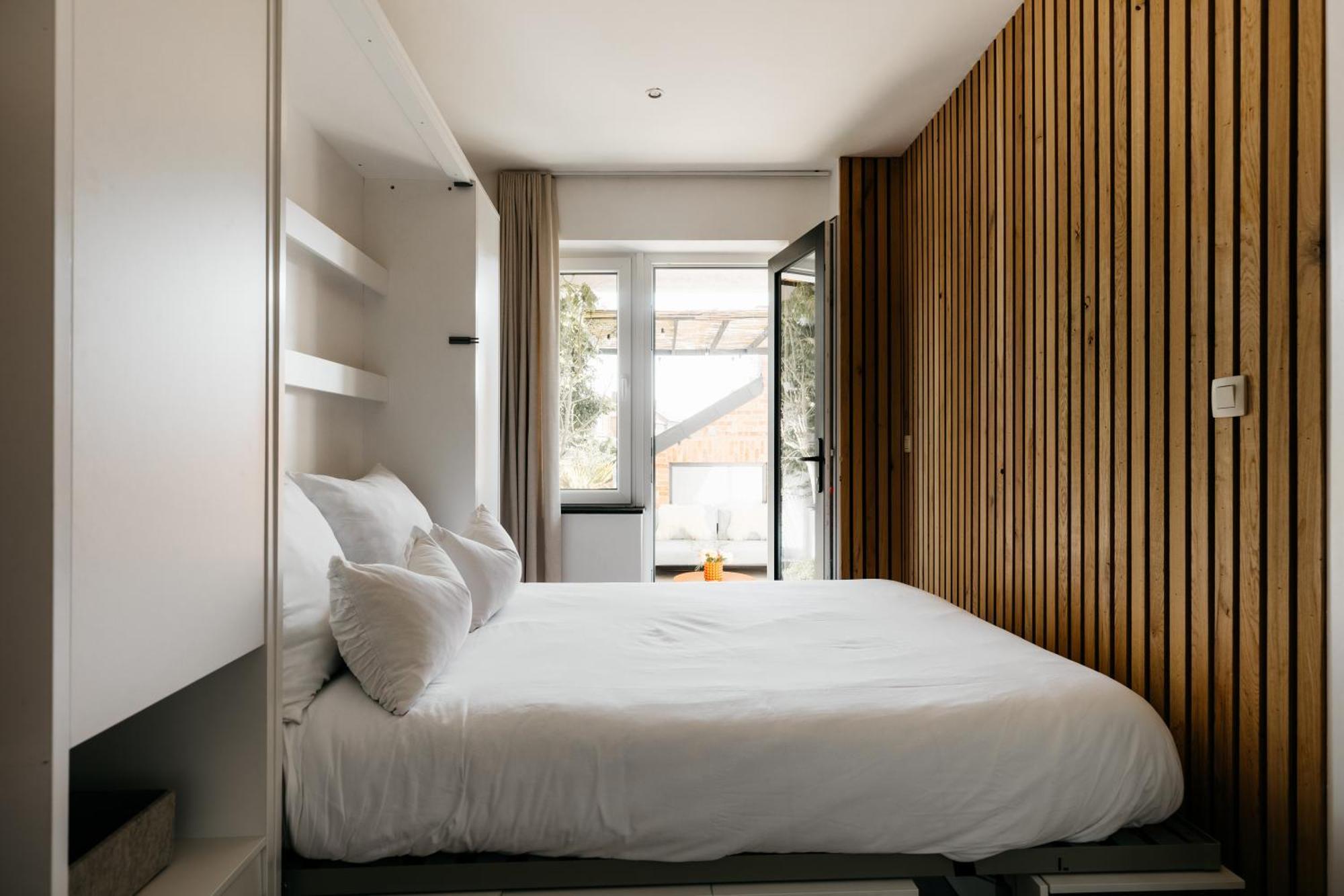 The Edgewater Suites - Park View Namur Ngoại thất bức ảnh