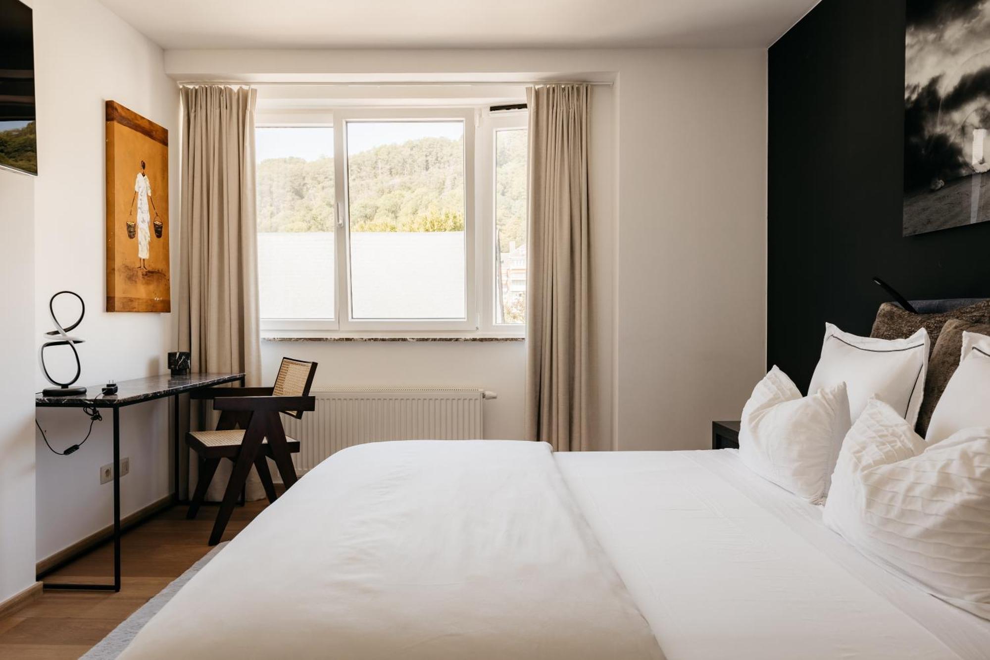 The Edgewater Suites - Park View Namur Ngoại thất bức ảnh